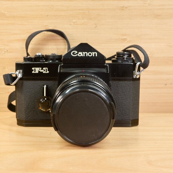 Canon F-1 35mm Professional SLR Film Camera w/ 24mm f/2.8 Lens, Made in Japan - Picture 2 of 10